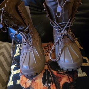 Hunter Brown Lace-Up Rain Boot Interior Detail